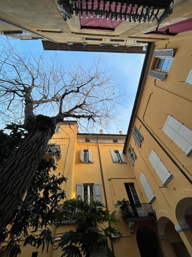 Portici Design Suite - Historical Center Bolonha Exterior foto